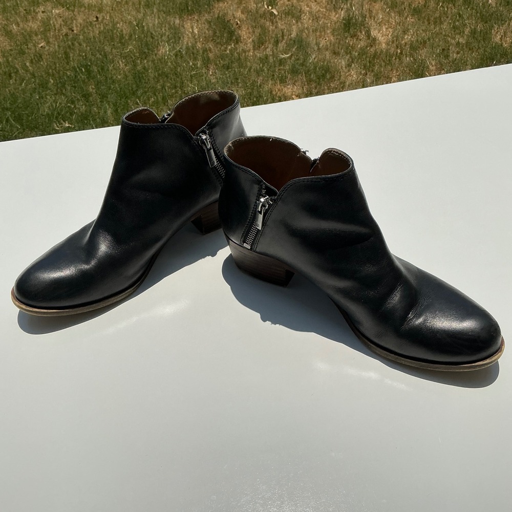 Lucky Brand Burklee Black Leather Ankle Boots Dual Zip Stacked Heel 8.5M - Picture 2 of 8